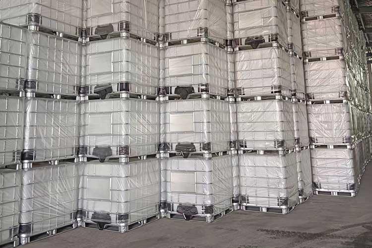 1000升吨桶展示图